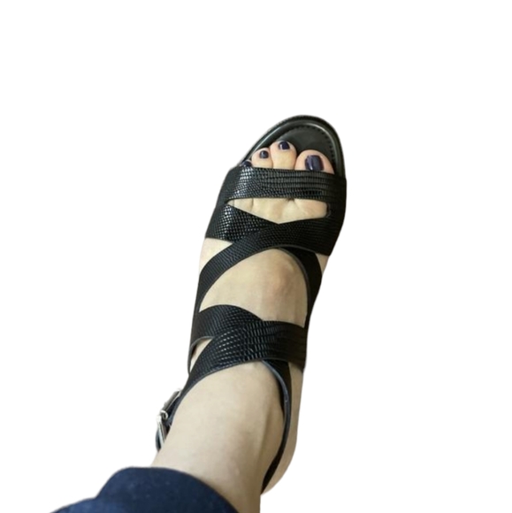 Brand new Vince Camuto leather sandals - Picture 11 of 12